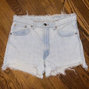 Levi’s Vintage High Waisted Denim Distressed Shorts - Size 27.